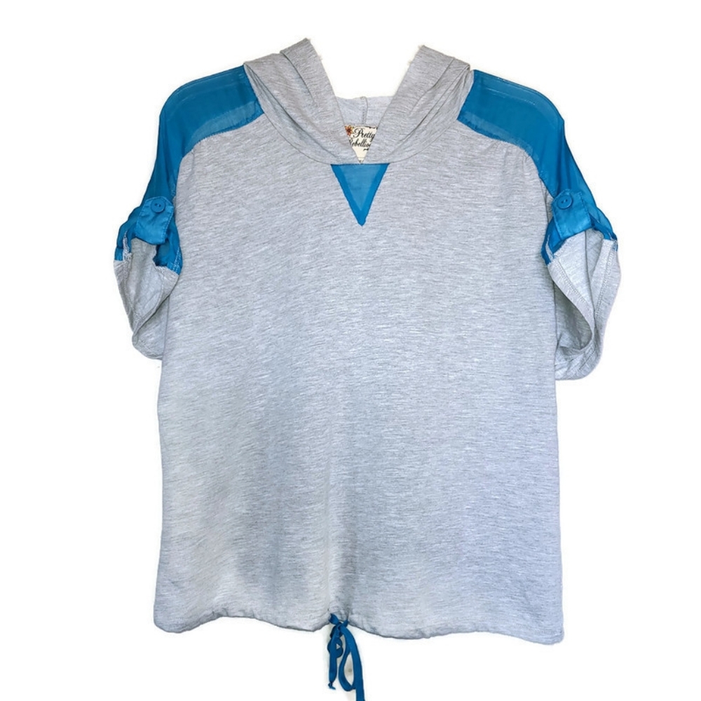 Pretty Rebellious Top Gray Size Medium
